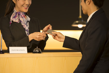 ホテル事業の株式会社RUN WITH YOU